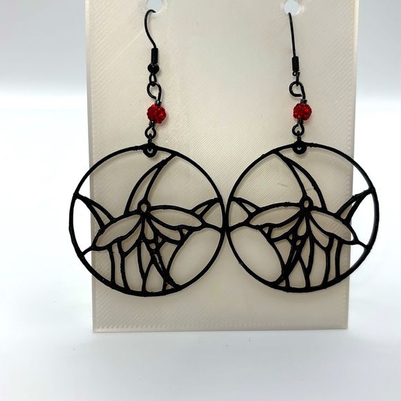Dragonfly on leaf earrings - Picture 1 of 5